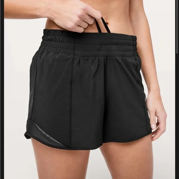 Lululemon Hotty Hot Shorts *High-Rise Long 4Black Size 2 W7ARIT Athletic Gym
